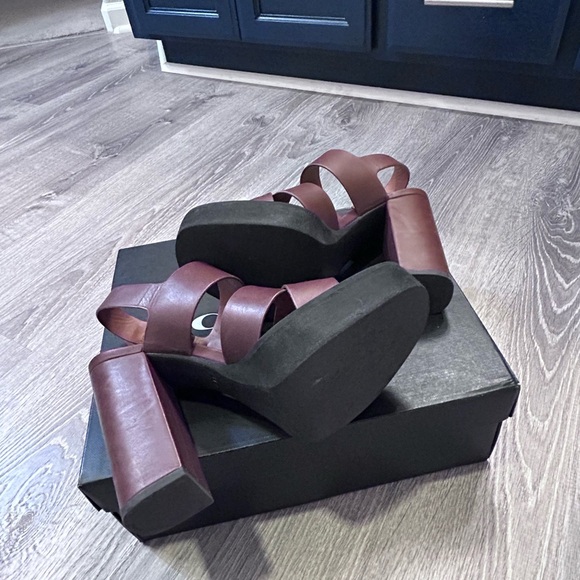 Callie platform sandal from Coach - Picture 2 of 4